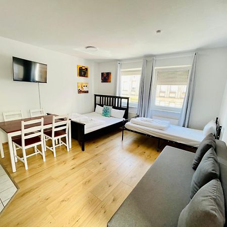 Studio Apartment In Stoetteritz With Balcony - Great Public Transport Links To The City Lipsk Zewnętrze zdjęcie